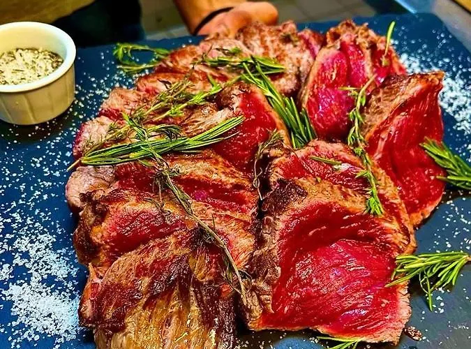 De D'yvonand Hotel *